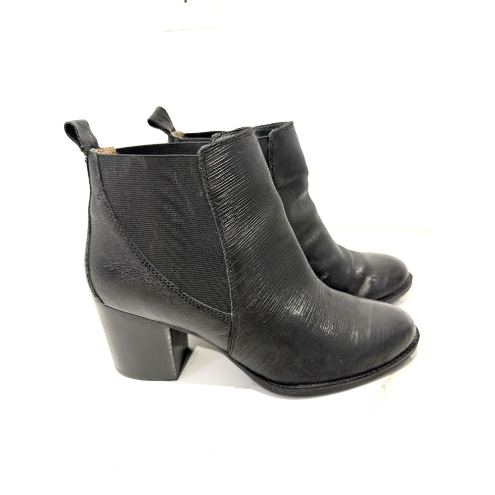 Sofft Welling Black Textured Leather Boots  9 M‎